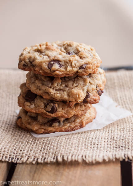 Dark Chocolate Coconut Oatmeal Cookies