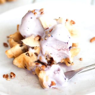 Mini Blueberry Frozen Yogurt Waffle Sundaes