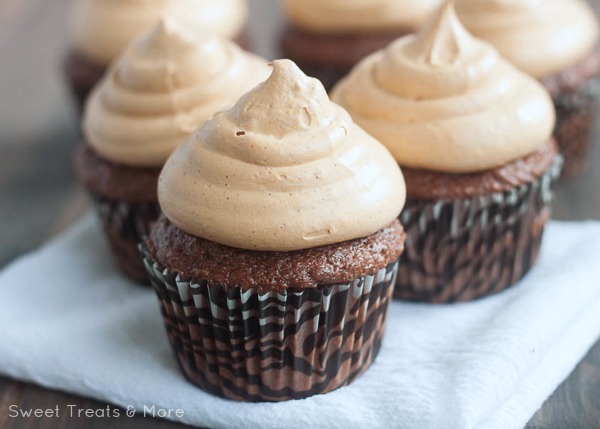 Fluffy Pumpkin Spice Pudding Frosting