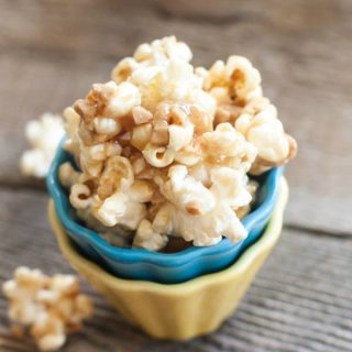 Gooey Butter Toffee Popcorn {with Heath Toffee Bits}