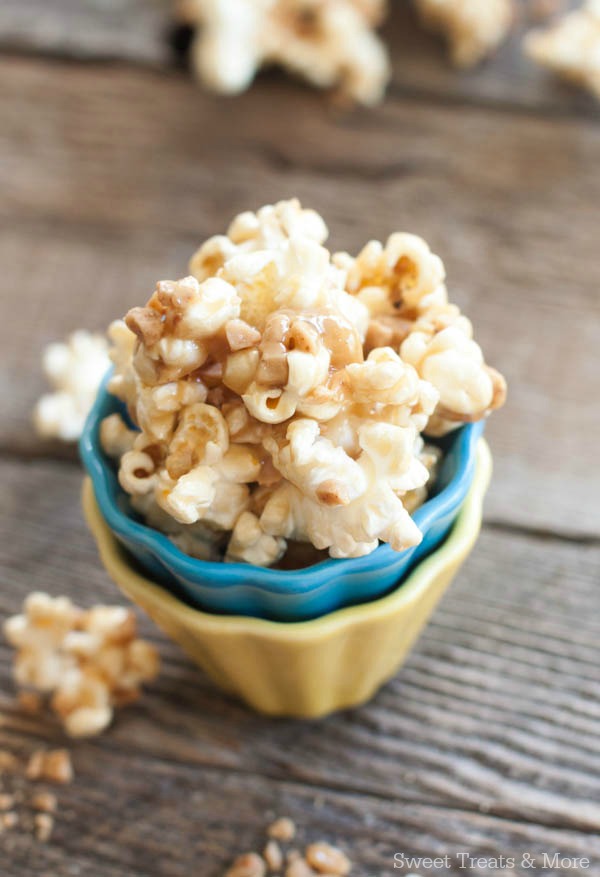 GOOEY CARAMEL POPCORN - Butter with a Side of Bread