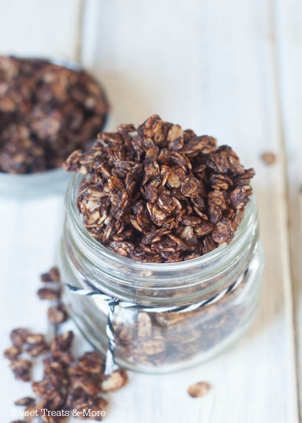 Chocolate Chunky Monkey Granola {plus basic chocolate granola}