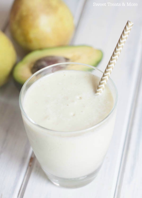 Avocado Pear Smoothie