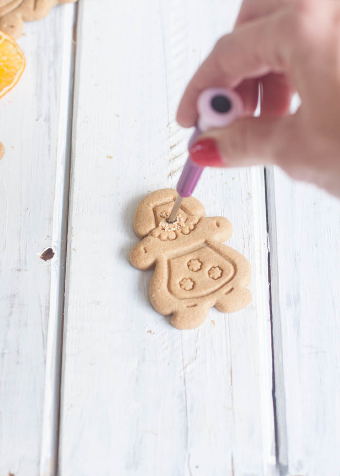 DIY Edible Gingerbread Man Garland Kristy Denney