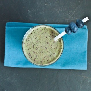 Creamy Blueberry Banana Green Smoothie