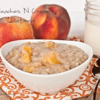 Slow Cooker Peaches ‘N Cream Oatmeal