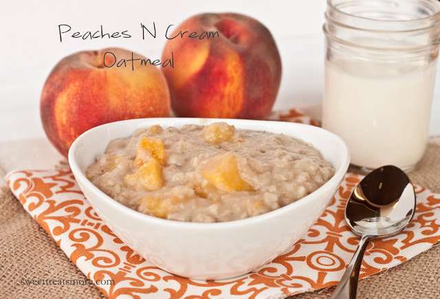 Slow Cooker Peaches ‘N Cream Oatmeal