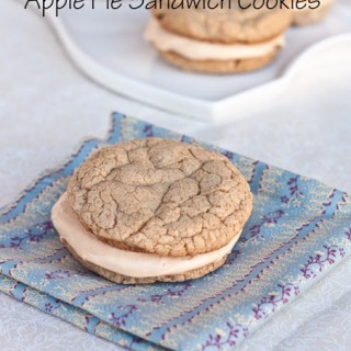 {Super Easy} Apple Pie Sandwich Cookies & a Duncan Hines Giveaway!