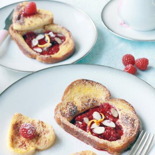 Guest Post: French Toast with Stewed Berries From Yummy Mummy