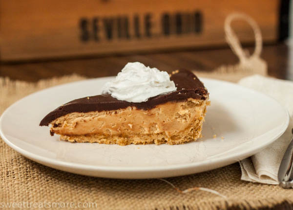 Pheels like the Holidays: No Bake Chocolate Peanut Butter Pie