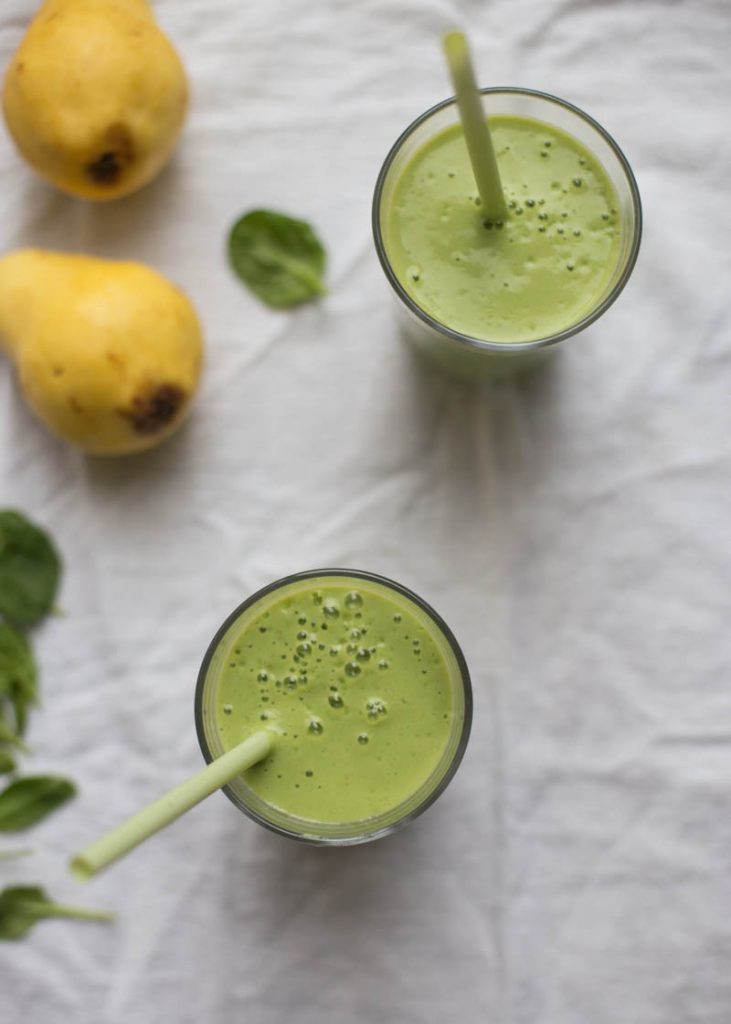 Banana Pear Green Smoothie