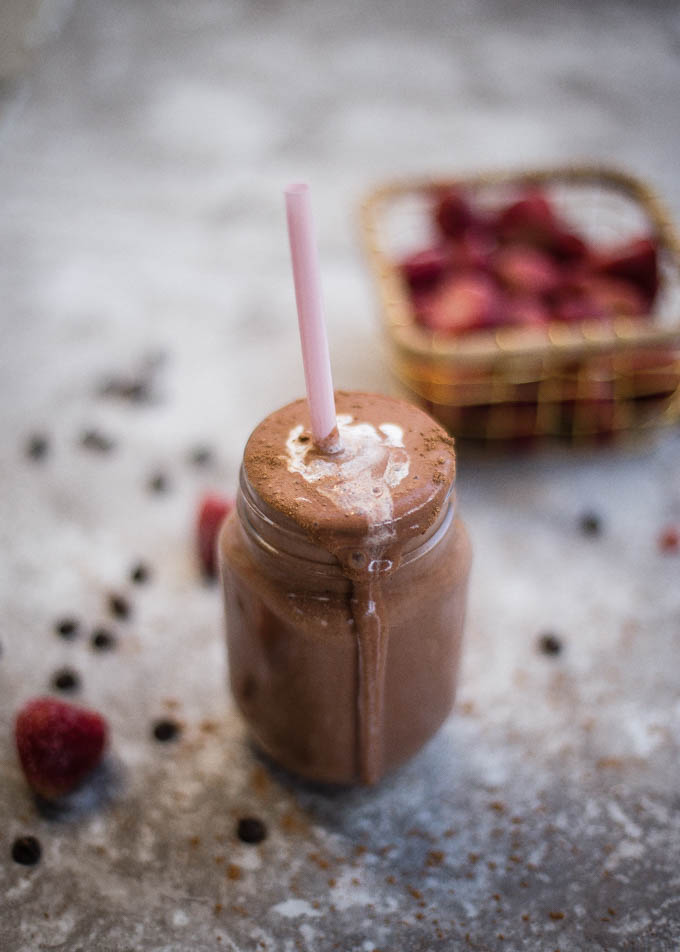 Chocolate Covered Strawberry Smoothie | Boys Ahoy